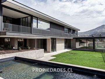 Casa en arriendo mensual en Fundo la dehesa, Lo Barnechea - 5 dormitorios, 5 baños