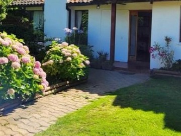 Casa en venta en Calle 4 1/2 Norte con 37 oriente, Talca - 5 dormitorios, 2 baños
