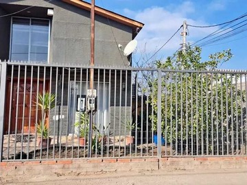 Casa en arriendo mensual en Vistas Panorámicas y Moderno Diseño (176557), Padre Hurtado - 3 dormitorios, 2 baños