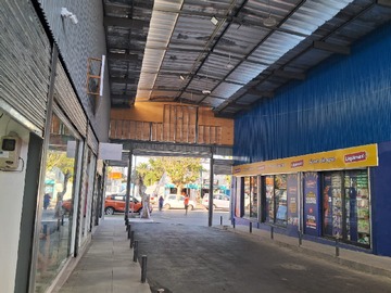 Local Comercial en arriendo mensual en Paseo La Concepción, Colina - 1 baño