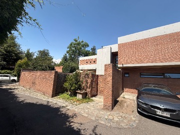 Casa en venta en Carlos Silva Vildósola 10369, La Reina, Región Metropolitana de Santiago 7850000, Chile, La Reina - 6 dormitorios, 5 baños