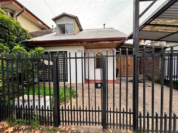 Casa en venta en 24 poniente 0559, talca, Talca - 2 dormitorios, 2 baños