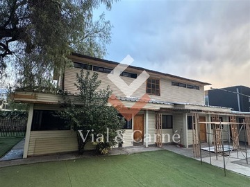 Oficina en arriendo mensual en Mar del Sur / Av. Colón, Las Condes - 10 dormitorios, 4 baños