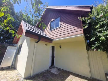 Casa en venta en Los helechos 6640, San Pedro de la Paz - 3 dormitorios, 2 baños