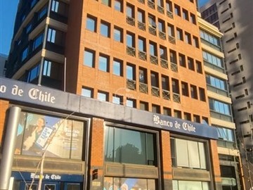 Oficina en venta en Metro Manquehue, Las Condes - 2 dormitorios, 2 baños