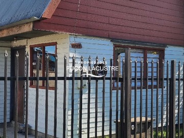 Casa en venta en Casa de 2 pisos con Excelente Conectividad (172003), Villarrica - 2 dormitorios, 1 baño