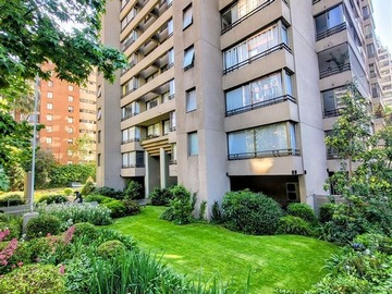 Departamento en venta en La Gioconda / El Trovador / El Golf, Las Condes - 4 dormitorios, 3 baños