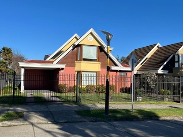 Casa en venta en Casa en Venta en Sector Barrio Inglés, Temuco (174243), Temuco - 4 dormitorios, 3 baños
