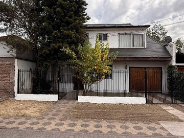 Casa en venta en Amplia, Luminosa y acogedora casa en San Joaquín (179664), San Joaquín - 4 dormitorios, 2 baños