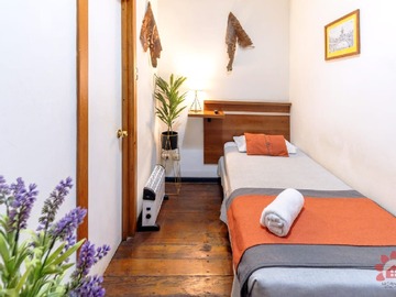 Local Comercial en venta en Urriola 400-500, Valparaíso - 12 dormitorios, 12 baños