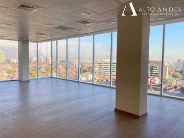 Oficina en venta en Av las condes, Las Condes - 1 dormitorio, 2 baños