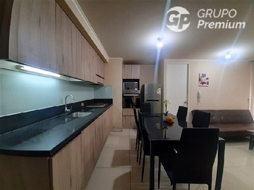 Departamento en venta en Lord Cochrane con Tarapacá, Santiago - 2 dormitorios, 2 baños