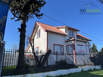 Oficina en arriendo mensual en Amplia casa comercial, sector Imperial, excelente ubicación y muy buen estado., Puerto Varas - 7 dormitorios, 2 baños
