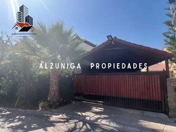 Casa en venta en Casa 4D+3B en Venta | Valle Lo Campino (180486), Quilicura - 4 dormitorios, 3 baños
