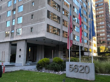 Oficina en arriendo mensual en Los Militares 5550, Las Condes, Santiago Metropolitan Region 7550000, Chile, Las Condes - 1 baño