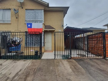 Casa en venta en Venta de Casa en el Abrazo de Maipu - 4 dormitorios, 2 baños