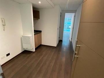 Oficina en arriendo mensual en Avenida Las Condes 10465, Las Condes - 2 dormitorios, 1 baño