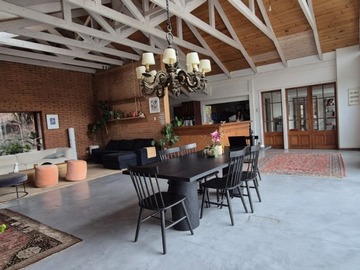 Casa en arriendo mensual en Casa en arriendo el arrayán 4d/5b 1.100 terreno, Lo Barnechea - 5 dormitorios, 4 baños
