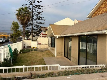 Casa en venta en Jardines del sur, Antofagasta - 6 dormitorios, 4 baños