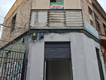 Local Comercial en venta en Lord Cochrane 726, Santiago - 2 dormitorios, 1 baño
