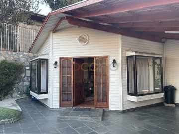 Casa en venta en Casa 3 Dormitorios, A Minutos Centro de Quilpué - 3 dormitorios, 3 baños