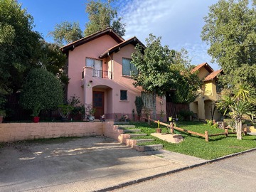 Casa en venta en Oportunidad de Inversión en Zona Residencial (178731), Puente Alto - 4 dormitorios, 3 baños