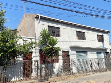 Casa en venta en Vendo casa en Conchali (74745), Conchalí - 6 dormitorios, 3 baños