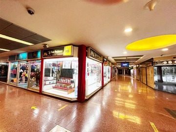 Local Comercial en venta en Local en venta en galería comercial santiago centro, Santiago - 1 baño