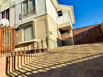 Casa en venta en Puerto del norte vi, Villa Alemana - 3 dormitorios, 1 baño