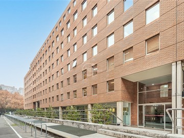 Oficina en venta en Parque Arauco, Las Condes - 8 dormitorios, 2 baños
