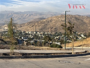 Terreno en venta en Vendo Terreno Urbanizado 1.080 m2 , poca pendiente ! Vista al Valle, en Condominio La Reserva en Chicureo, Colina, Colina