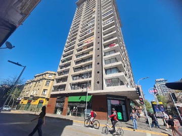 Departamento en arriendo mensual en A la salida del metro / 2D + 2B / Piso 17 (183815), Santiago - 2 dormitorios, 2 baños