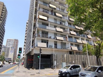 Oficina en venta en Avda. Portugal 415, Santiago - 4 dormitorios, 4 baños