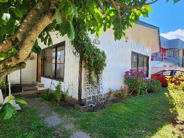 Casa en venta en Propiedad Excelente Ubicación Inversión (134292), Valdivia - 3 dormitorios, 2 baños