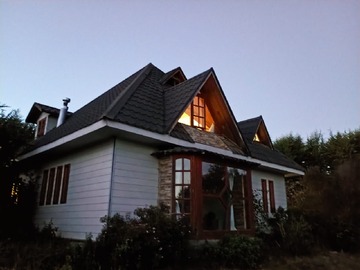 Casa en venta en Exclusiva Parcela de 5.000 M con Amplia Casa a Minutos de Temuco