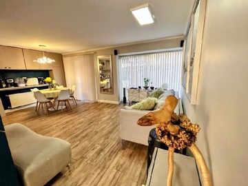 Casa en venta en Alto peñalolén, Peñalolén - 4 dormitorios, 4 baños