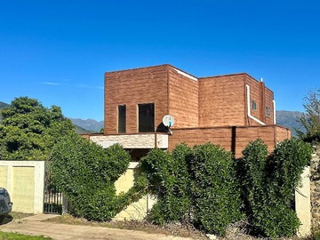 Casa en venta en Oportunidad, casa Centro de Olmue (72206), Olmué - 3 dormitorios, 3 baños