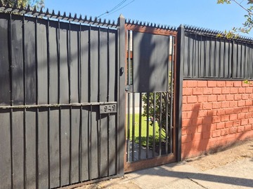 Casa en venta en Yelcho 949, Las Condes, Región Metropolitana de Santiago 7550000, Chile, Las Condes - 4 dormitorios, 3 baños