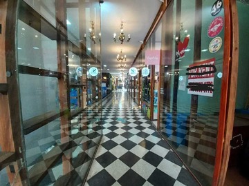 Local Comercial en arriendo mensual en Barrio Italia , locales , Hermosa Galeria (101183), Ñuñoa