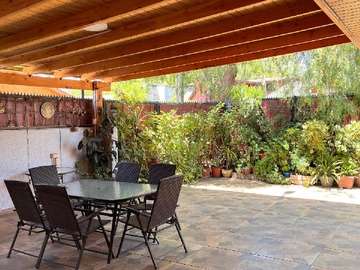 Casa en venta en Las Terrazas, Maipú, Región Metropolitana de Santiago 9250000, Chile, Maipú - 4 dormitorios, 2 baños