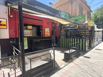 Local Comercial en arriendo mensual en Bustos 2012, Providencia - 2 baños