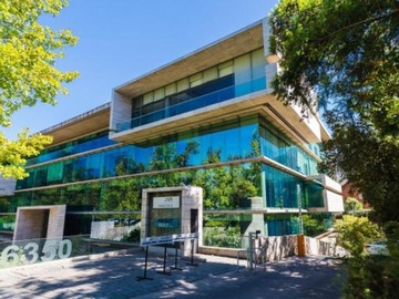 Oficina en arriendo mensual en Avenida Santa María - Vitacura, Vitacura