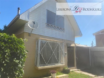 Casa en venta en Casa en condominio de Villa Alemana Norte, Villa Alemana - 4 dormitorios, 3 baños