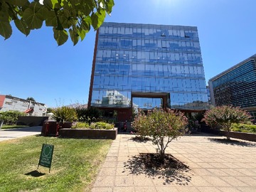 Local Comercial en arriendo mensual en Avenida Del Valle Norte, Huechuraba, Santiago Metropolitan Region 8580000, Chile, Huechuraba