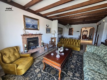 Casa en venta en Cladonia, Viña del Mar - 4 dormitorios, 3 baños