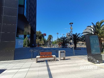 Oficina en venta en Metro Mall Plaza (75790), La Reina - 2 dormitorios, 1 baño