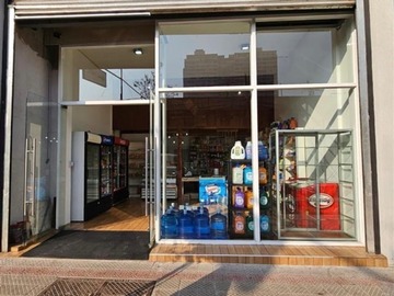 Local Comercial en venta en Arauco casi esquina San Diego, Santiago - 1 baño