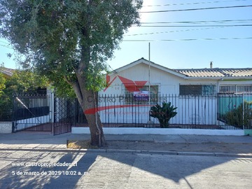 Casa en venta en Casa de Un Piso, 4 Dormitorios, 1 Baño, San Joaquín. - 4 dormitorios, 1 baño