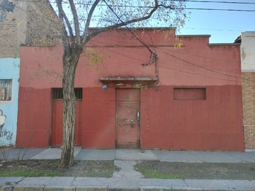 Casa en venta en Santiago Concha 1420, Santiago, Región Metropolitana de Santiago 8320000, Chile, Santiago - 12 dormitorios, 2 baños