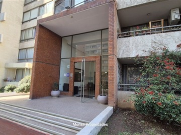 Departamento en arriendo mensual en Avda. Macul, Macul - 2 dormitorios, 2 baños